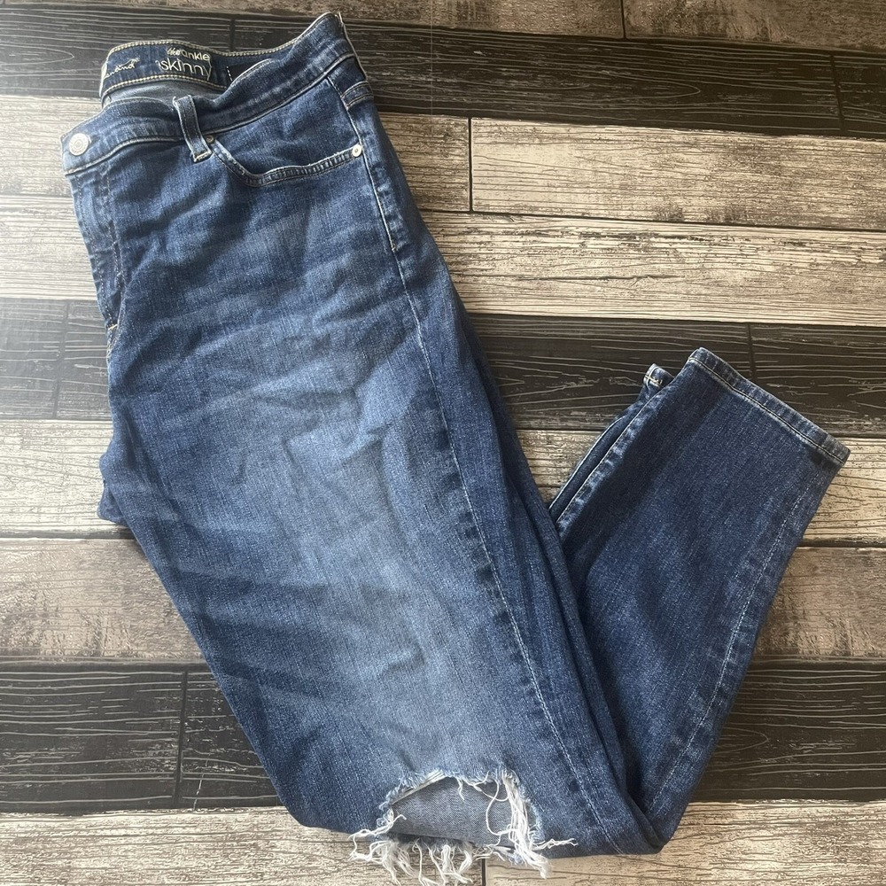 7 For All Mankind Jeans Womens 33 Distressed The Skinny Ankle Blue Denim Pants